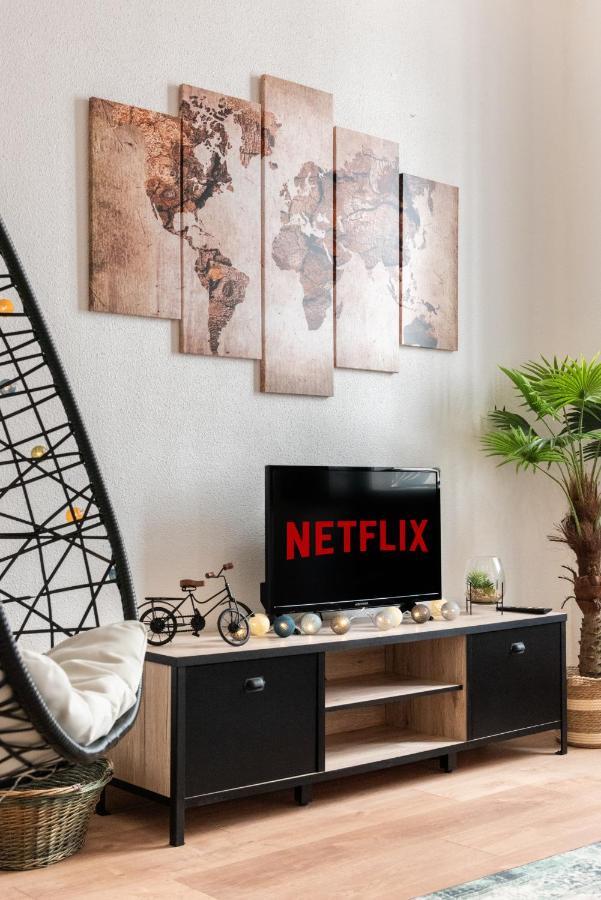 Parenthese Occitane -Wifi - Balneo- Parking Gratuit - Netflix Apartment Carcassonne Luaran gambar