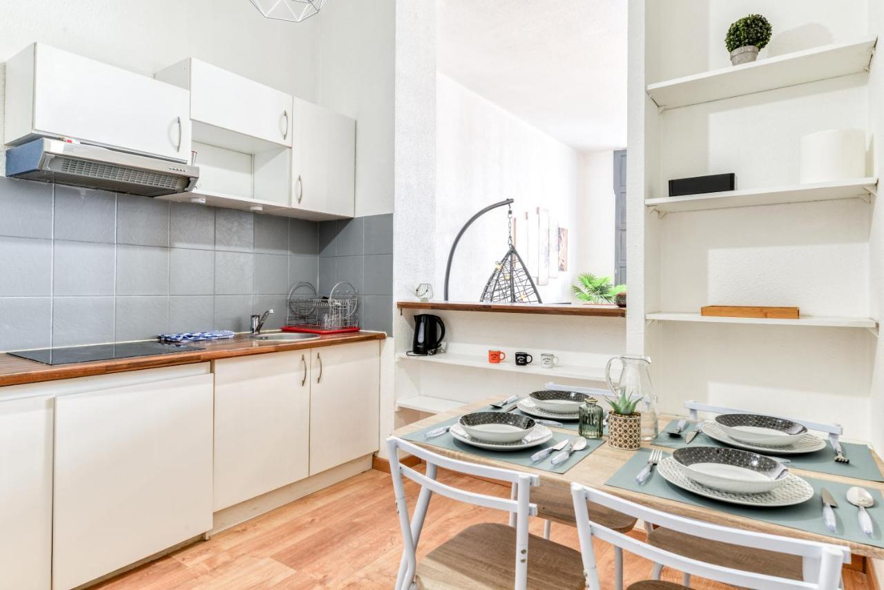 Parenthese Occitane -Wifi - Balneo- Parking Gratuit - Netflix Apartment Carcassonne Luaran gambar