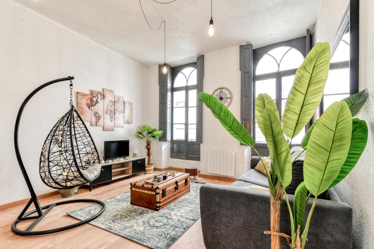 Parenthese Occitane -Wifi - Balneo- Parking Gratuit - Netflix Apartment Carcassonne Luaran gambar