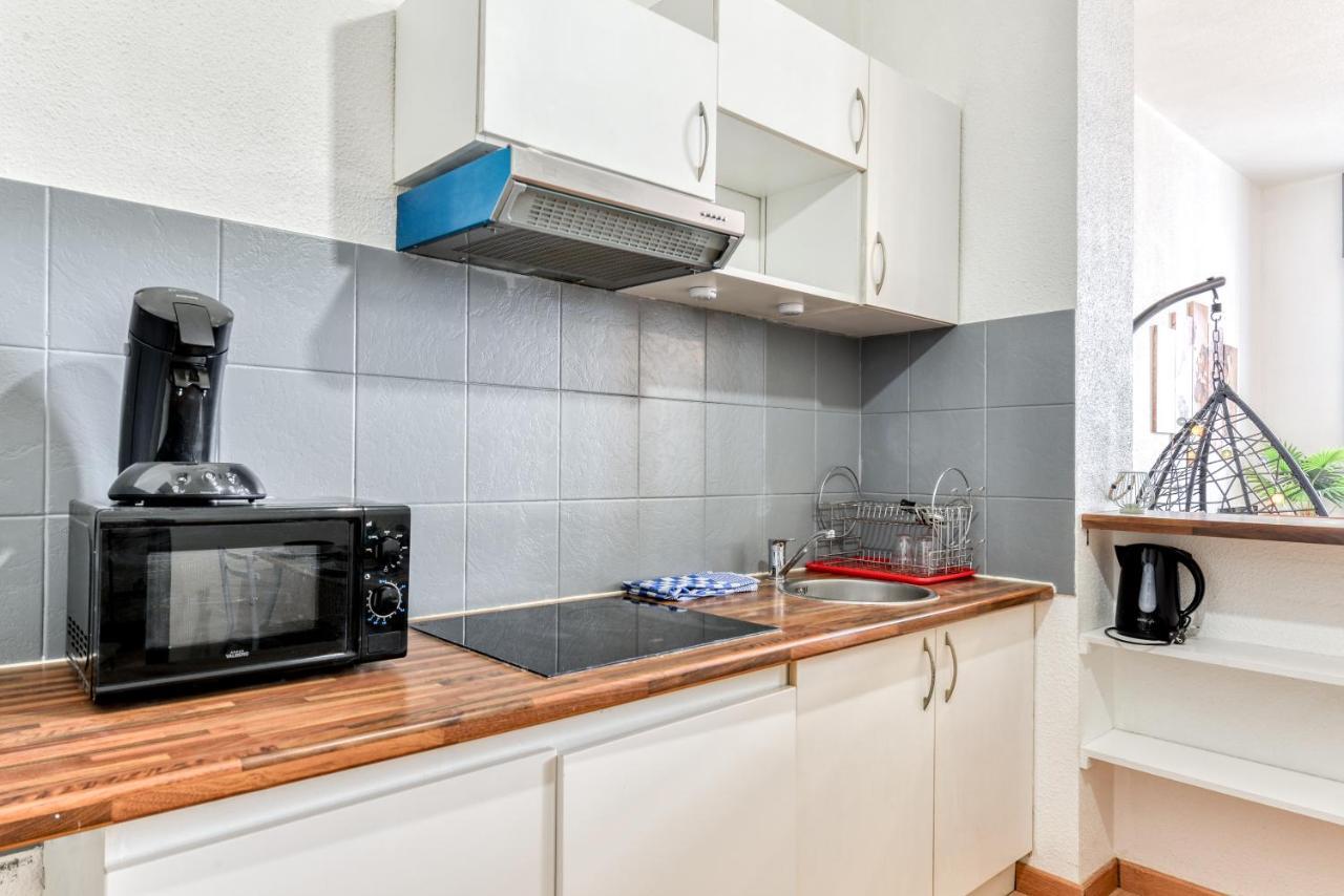 Parenthese Occitane -Wifi - Balneo- Parking Gratuit - Netflix Apartment Carcassonne Luaran gambar